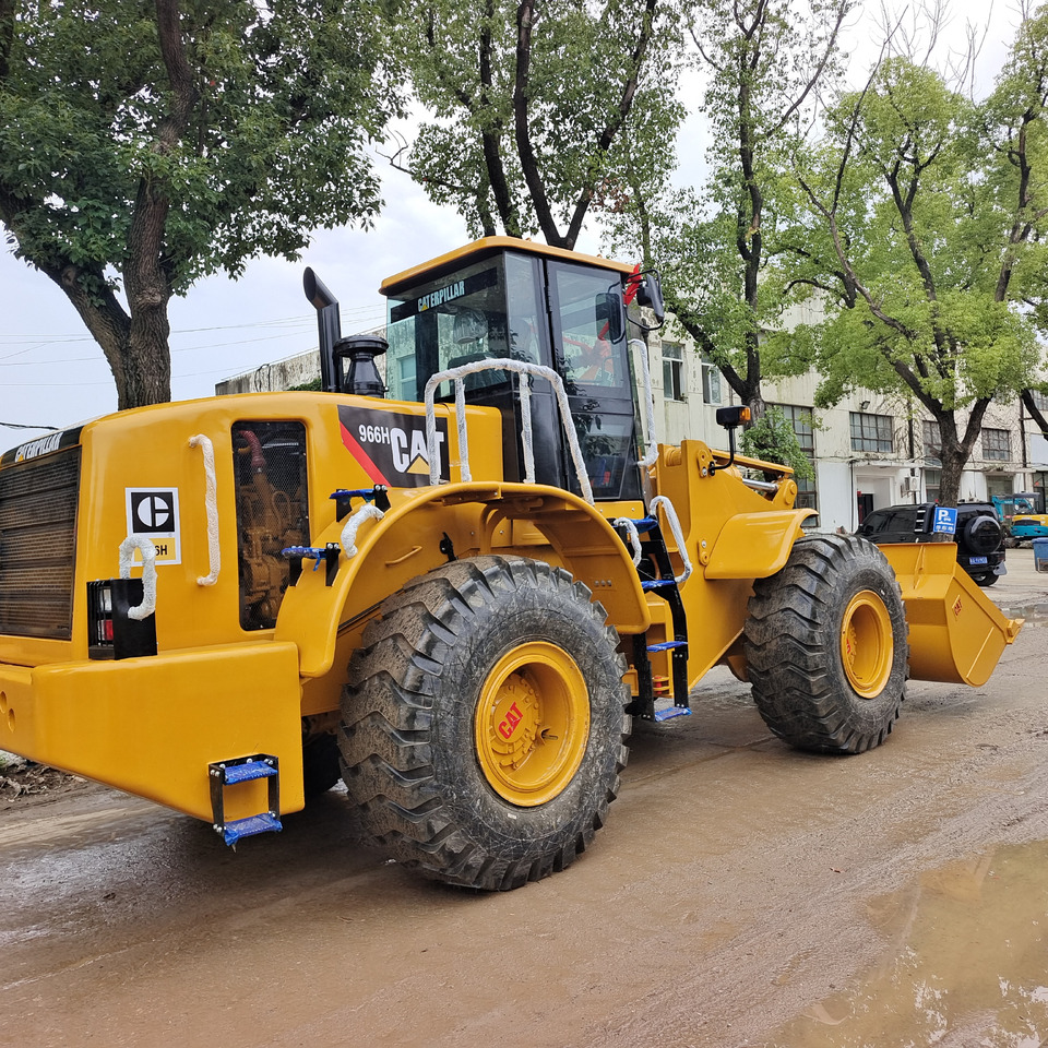 CAT 966H - Wheel loader: picture 1 CAT 966H - Wheel loader: picture 1