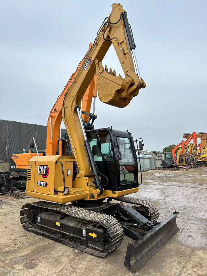 CATERPILLAR 307 E2 CAT 307E2 307.5 307D - Mini excavator: picture 2 CATERPILLAR 307 E2 CAT 307E2 307.5 307D - Mini excavator: picture 2