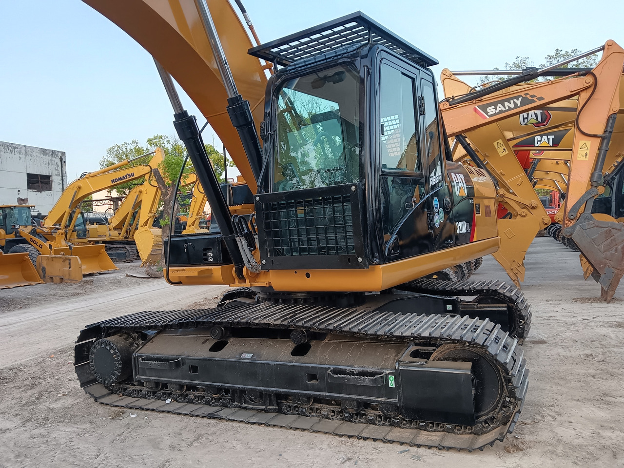 CATERPILLAR 320D CAT 320D2 L - Crawler excavator: picture 3 CATERPILLAR 320D CAT 320D2 L - Crawler excavator: picture 3
