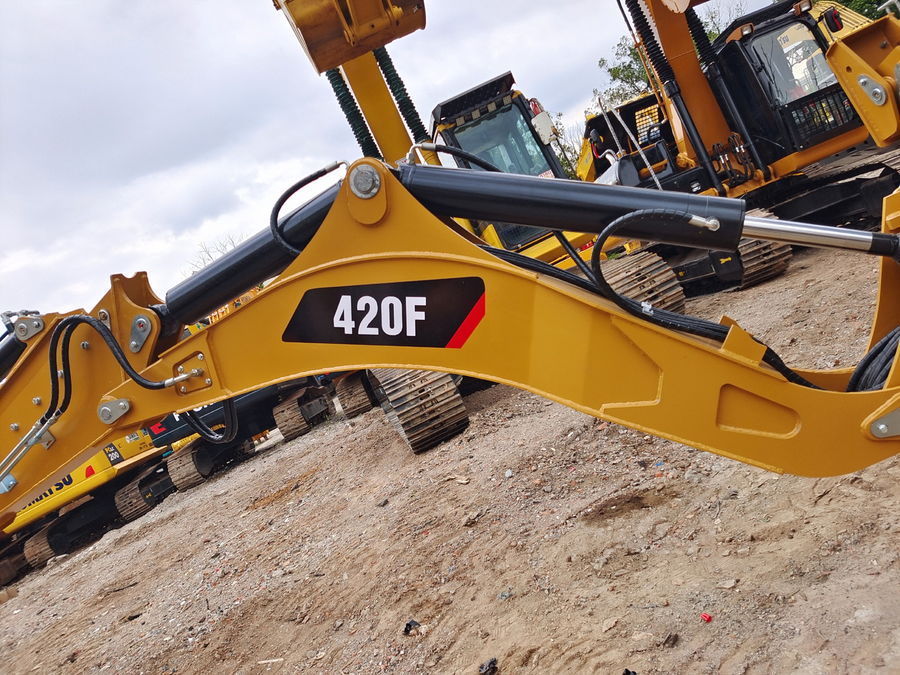CATERPILLAR 420F CAT 420 F JCB 3CX - Backhoe loader: picture 5 CATERPILLAR 420F CAT 420 F JCB 3CX - Backhoe loader: picture 5