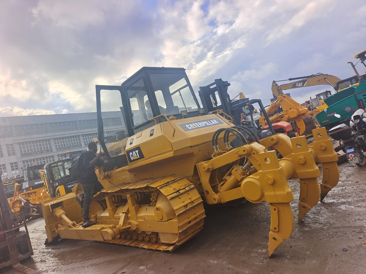 CATERPILLAR D7G CAT D6G D8N D8R D8T D6R - Bulldozer: picture 4 CATERPILLAR D7G CAT D6G D8N D8R D8T D6R - Bulldozer: picture 4