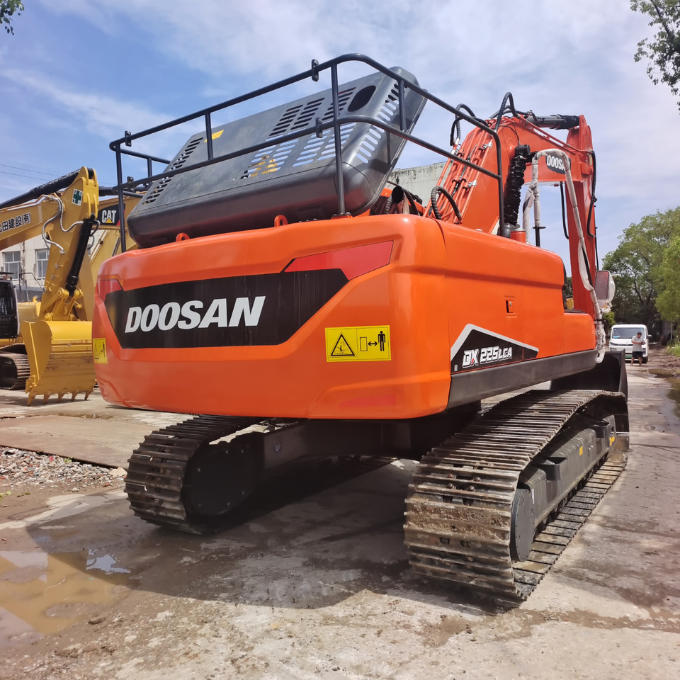 DOOSAN DX225LC-9C DX 225 LCA - Crawler excavator: picture 3 DOOSAN DX225LC-9C DX 225 LCA - Crawler excavator: picture 3