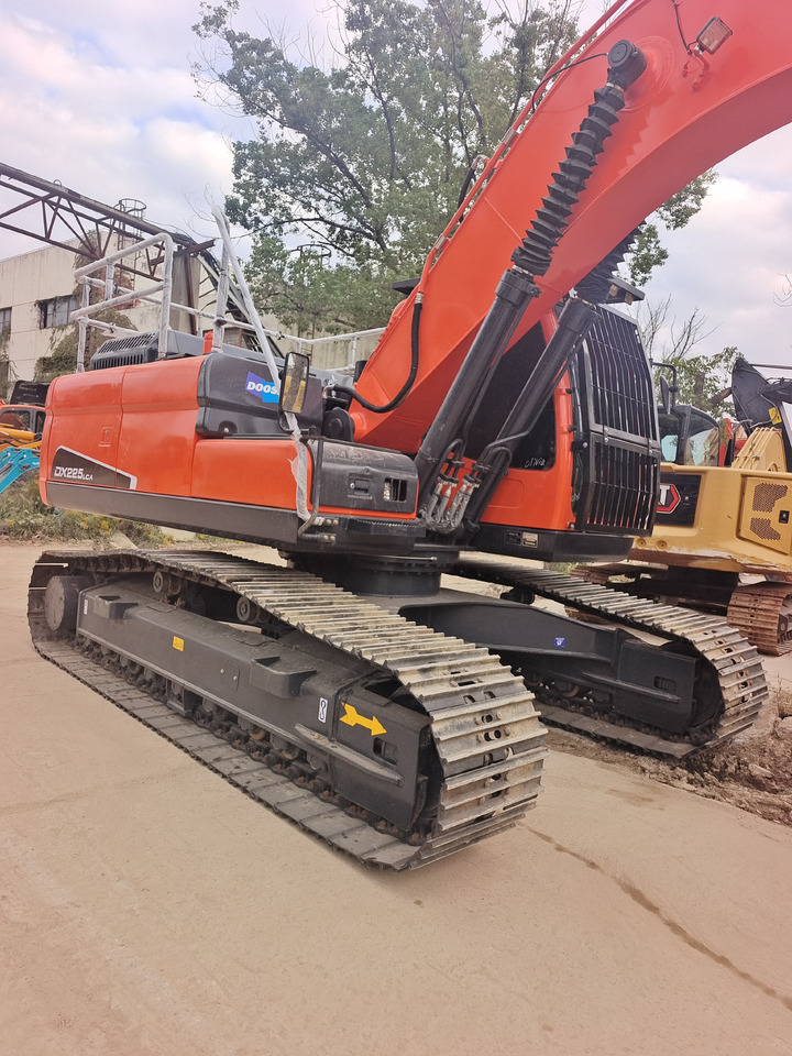 DOOSAN DX225LCA - Crawler excavator: picture 5 DOOSAN DX225LCA - Crawler excavator: picture 5