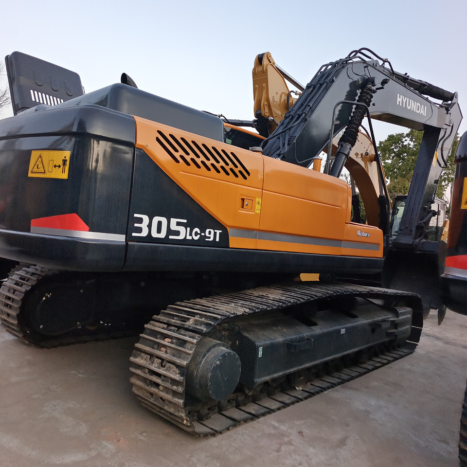 HYUNDAI 305LC-9T 305LC-9S 330LC-9S - Crawler excavator: picture 2 HYUNDAI 305LC-9T 305LC-9S 330LC-9S - Crawler excavator: picture 2
