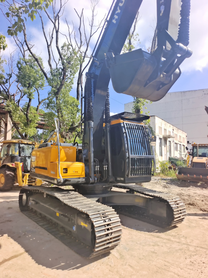 HYUNDAI HX220HD - Crawler excavator: picture 3 HYUNDAI HX220HD - Crawler excavator: picture 3