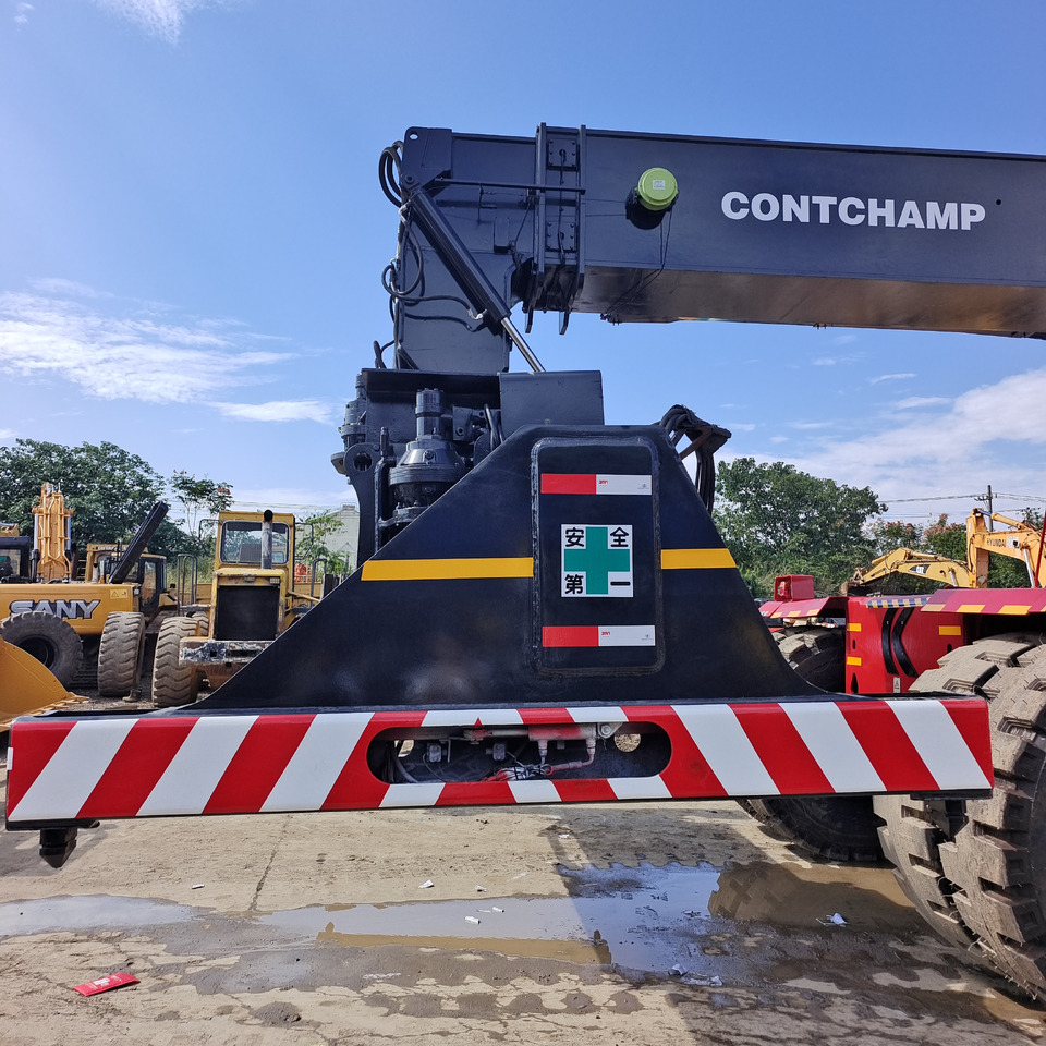 KALMAR DRF 450 - Reach stacker: picture 2 KALMAR DRF 450 - Reach stacker: picture 2