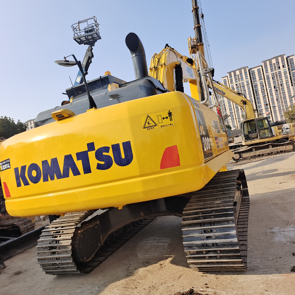 KOMATSU PC200-8 - Crawler excavator: picture 3 KOMATSU PC200-8 - Crawler excavator: picture 3