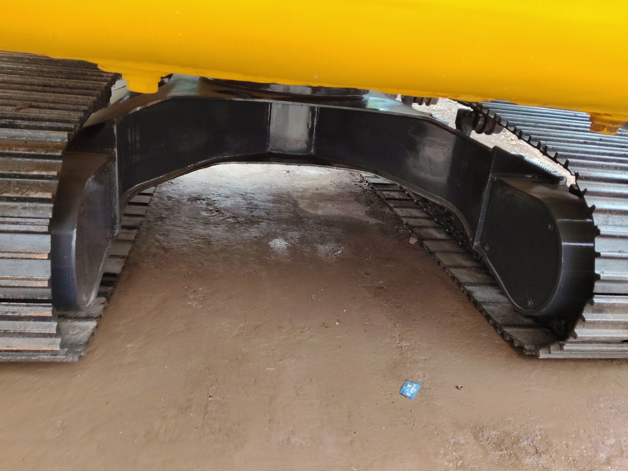 KOMATSU PC200-8 - Crawler excavator: picture 5 KOMATSU PC200-8 - Crawler excavator: picture 5