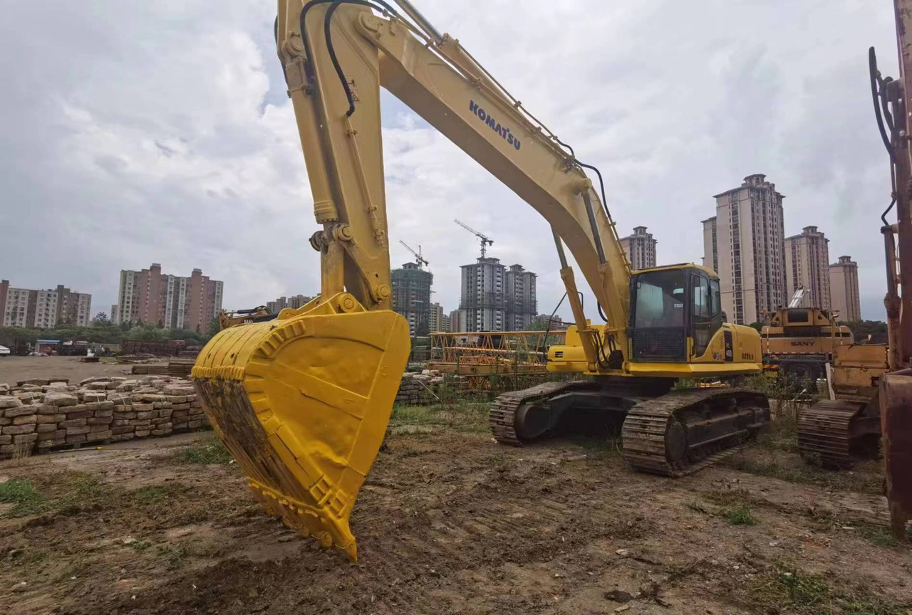 KOMATSU PC400 PC400-7 PC400-8 - Crawler excavator: picture 5 KOMATSU PC400 PC400-7 PC400-8 - Crawler excavator: picture 5