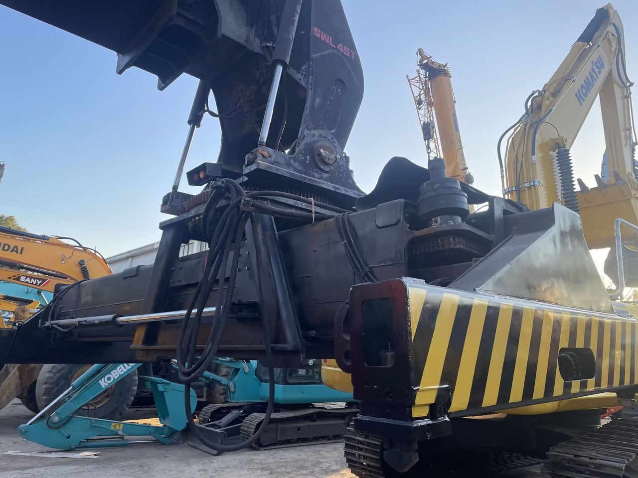 SANY SRSC45C30 - Reach stacker: picture 2 SANY SRSC45C30 - Reach stacker: picture 2