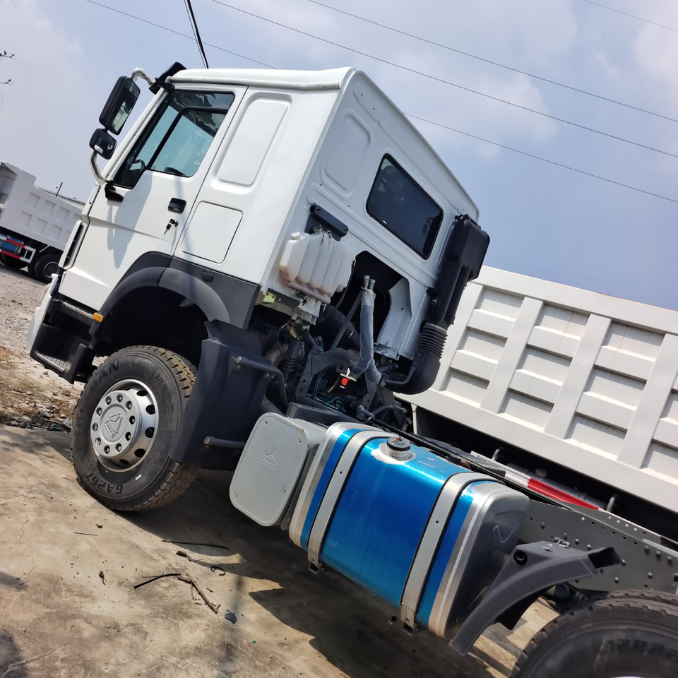 SINOTRUK HOWO 371 375 380 400 420 HP - Tractor unit: picture 1 SINOTRUK HOWO 371 375 380 400 420 HP - Tractor unit: picture 1