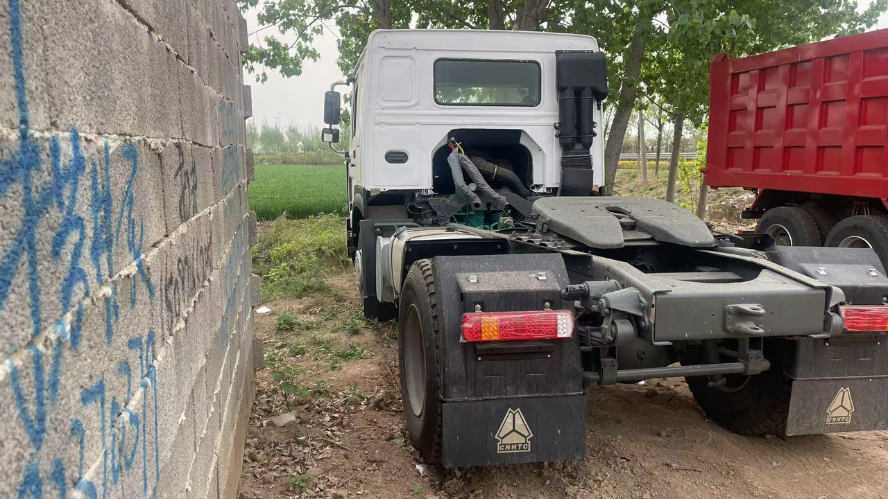 SINOTRUK HOWO 4*2 - Tractor unit: picture 4 SINOTRUK HOWO 4*2 - Tractor unit: picture 4