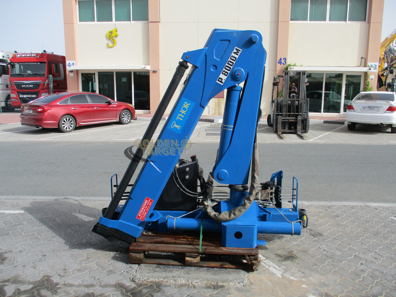 ING BONFIGLIOLI IBP 8000 M / 2SI CRANE - Loader crane for Truck: picture 2 ING BONFIGLIOLI IBP 8000 M / 2SI CRANE - Loader crane for Truck: picture 2