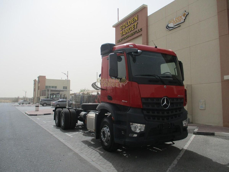 Mercedes-Benz Arocs 3348 - Chassis semi-trailer: picture 1 Mercedes-Benz Arocs 3348 - Chassis semi-trailer: picture 1