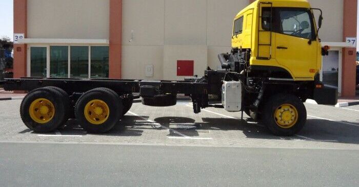 Nissan UD CZ4YL 6x6 Chassis Truck - Cab chassis truck: picture 3 Nissan UD CZ4YL 6x6 Chassis Truck - Cab chassis truck: picture 3