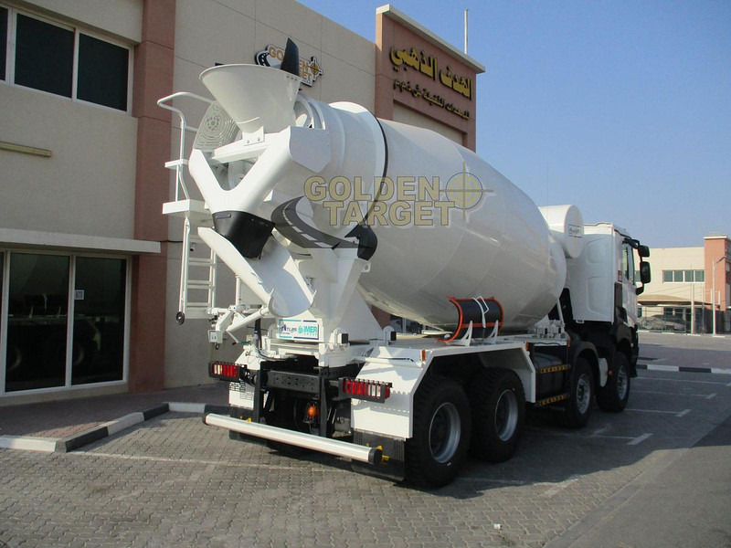 Renault K420 8×4 Mixer Truck - Concrete mixer truck: picture 3 Renault K420 8×4 Mixer Truck - Concrete mixer truck: picture 3