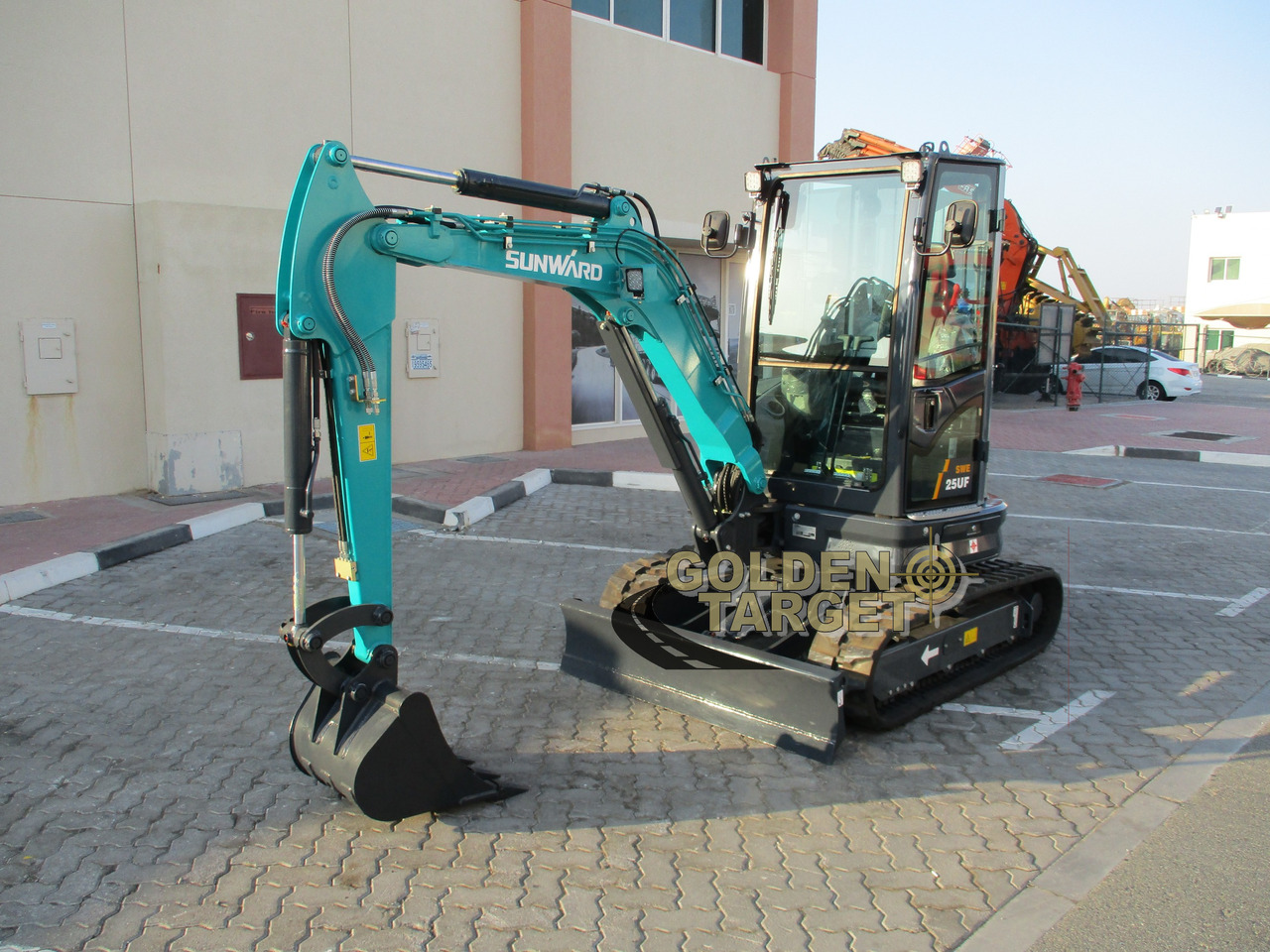 SUNWARD SWE25UF Mini Hydraulic Excavator - Mini excavator: picture 2 SUNWARD SWE25UF Mini Hydraulic Excavator - Mini excavator: picture 2