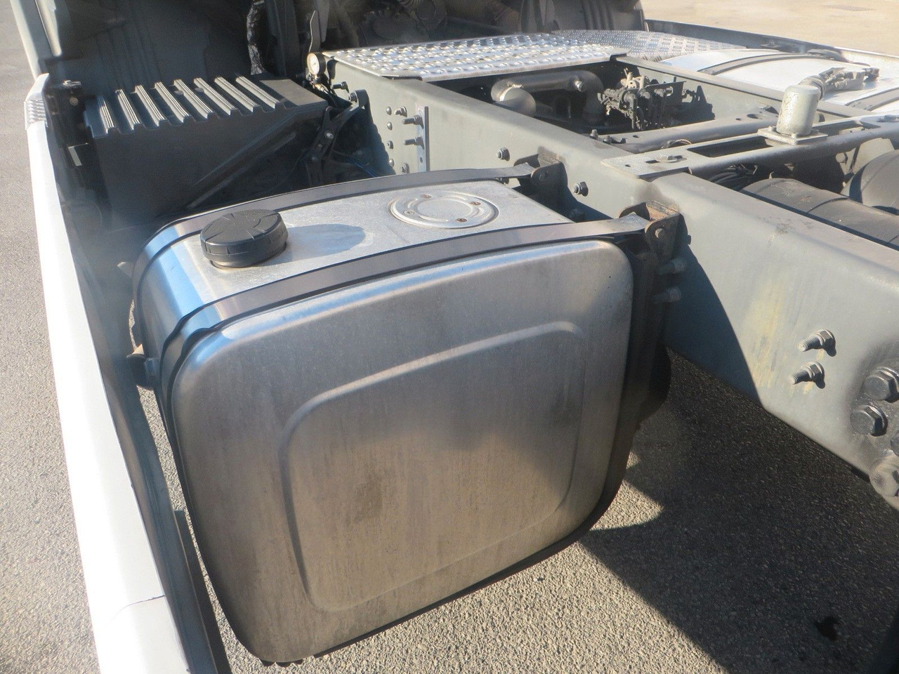 Scania R440 4x2Tractor, Retarder- Tipper hydraulic - Tractor unit: picture 5 Scania R440 4x2Tractor, Retarder- Tipper hydraulic - Tractor unit: picture 5