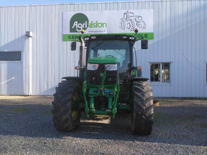 John Deere 6125 R - Farm tractor: picture 2 John Deere 6125 R - Farm tractor: picture 2