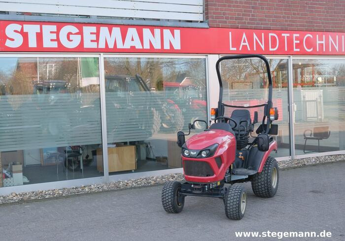Yanmar SA221 - Farm tractor: picture 1 Yanmar SA221 - Farm tractor: picture 1
