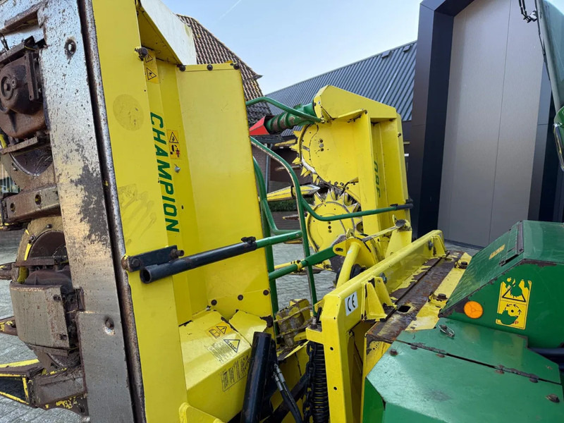 John Deere John deere 7450 Prodrive Kemper 4 WD Hakselaar Corn - Wood chipper: picture 3 John Deere John deere 7450 Prodrive Kemper 4 WD Hakselaar Corn - Wood chipper: picture 3