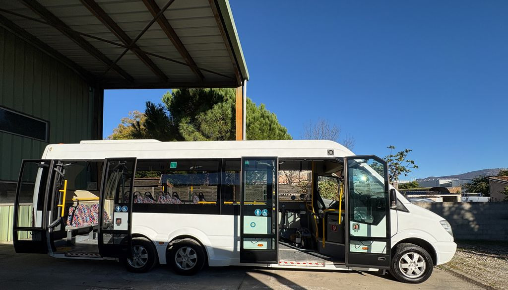 MERCEDES-BENZ MERCEDES SPRINTER CITY 77 - City bus: picture 5 MERCEDES-BENZ MERCEDES SPRINTER CITY 77 - City bus: picture 5