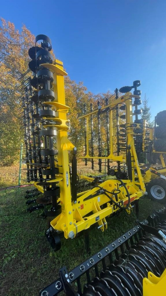 Bednar Striegel PRO PN 9000 - Spring tine harrow: picture 3 Bednar Striegel PRO PN 9000 - Spring tine harrow: picture 3