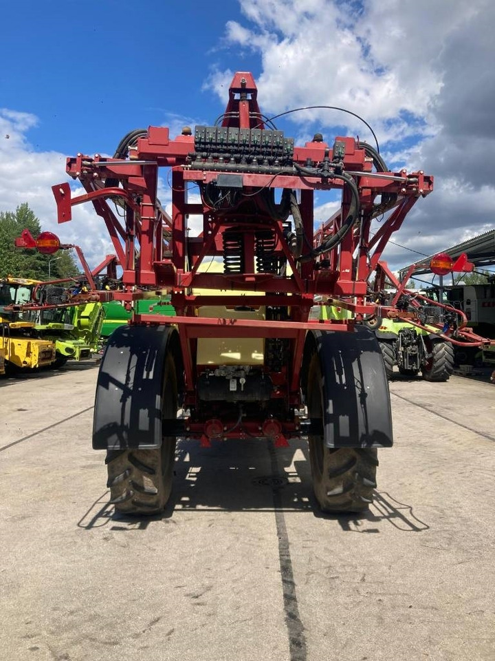 Hardi COMMANDERr 4500 - Trailed sprayer: picture 4 Hardi COMMANDERr 4500 - Trailed sprayer: picture 4
