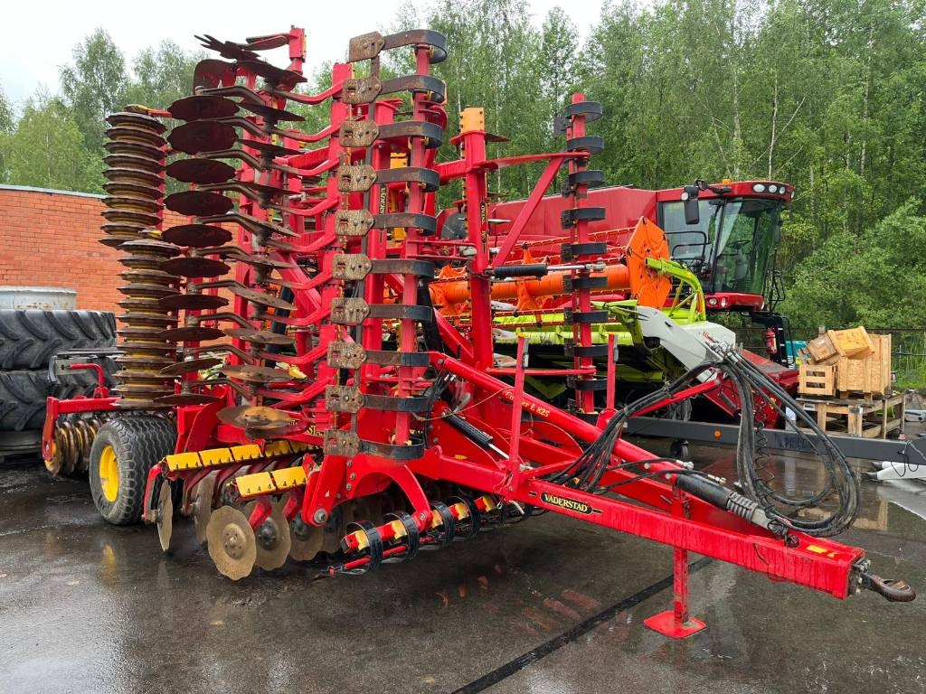 Vaderstad Carrier L 825 - Disc harrow: picture 1 Vaderstad Carrier L 825 - Disc harrow: picture 1
