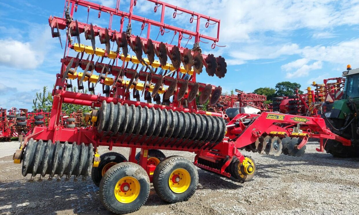 Väderstad Carrier 820 tallerkenharve - Disc harrow: picture 3 Väderstad Carrier 820 tallerkenharve - Disc harrow: picture 3