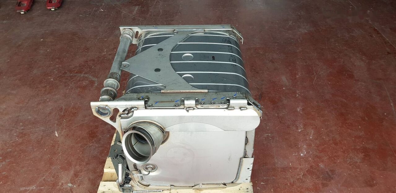 Eberspächer SC 2031 SH 5004 Mercedes-Benz ACTROS MB2 - Catalytic converter for Truck: picture 4 Eberspächer SC 2031 SH 5004 Mercedes-Benz ACTROS MB2 - Catalytic converter for Truck: picture 4