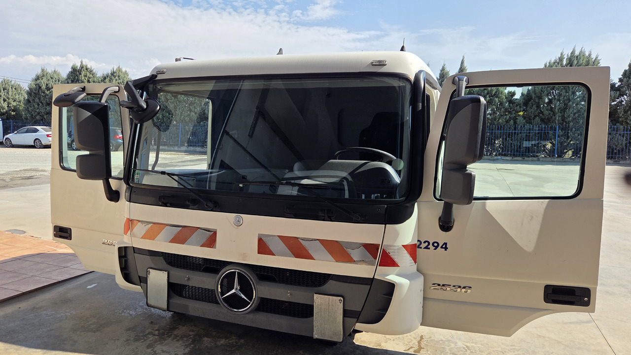 Cab MERCEDES-BENZ ACTROS MP3 EURO 5 MEDIUM SIZE: picture 6