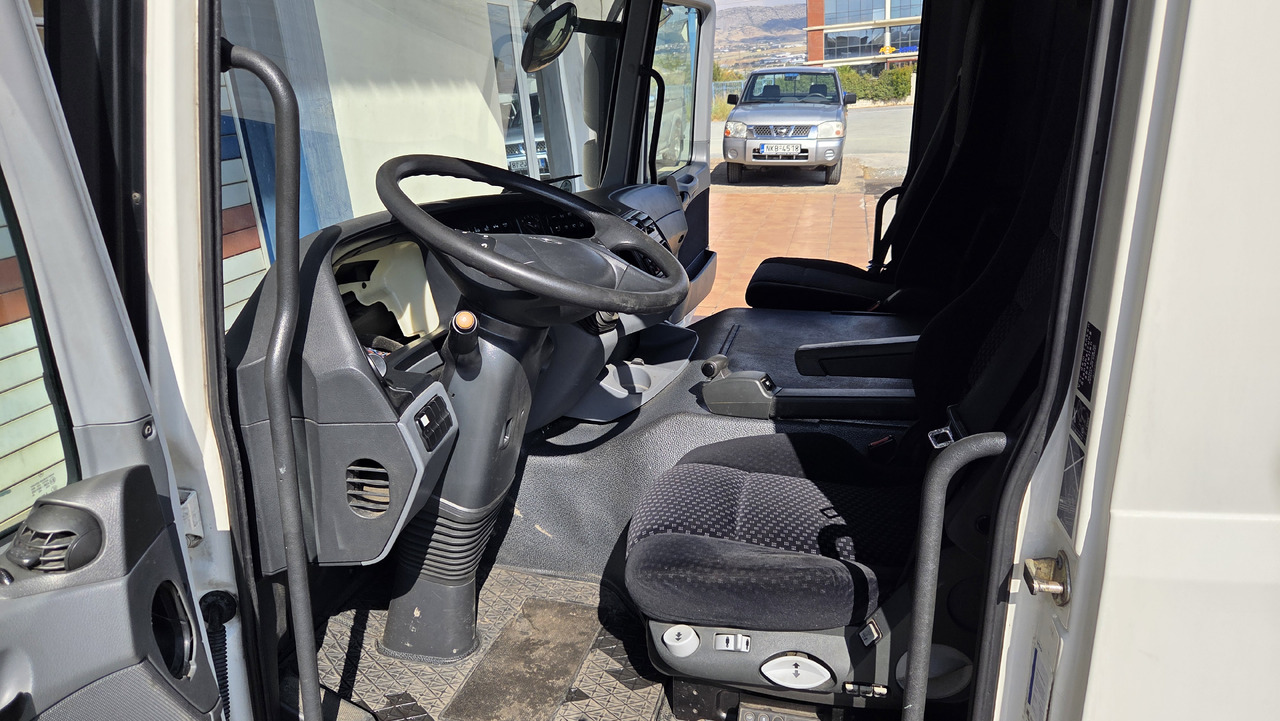 Cab MERCEDES-BENZ ACTROS MP3 EURO 5 MEDIUM SIZE: picture 12
