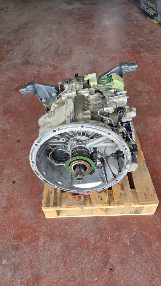MERCEDES-BENZ ATEGO G60-6 AUTOMATIC 715050 - Gearbox: picture 3 MERCEDES-BENZ ATEGO G60-6 AUTOMATIC 715050 - Gearbox: picture 3