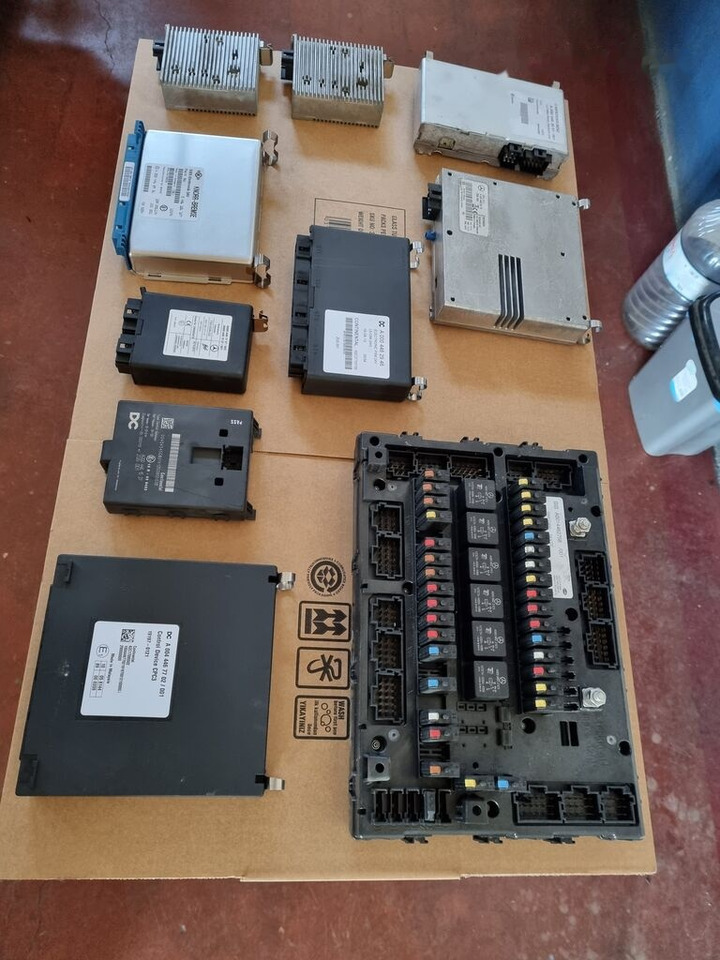 ECU for Truck Mercedes-Benz Actros MP4: picture 8