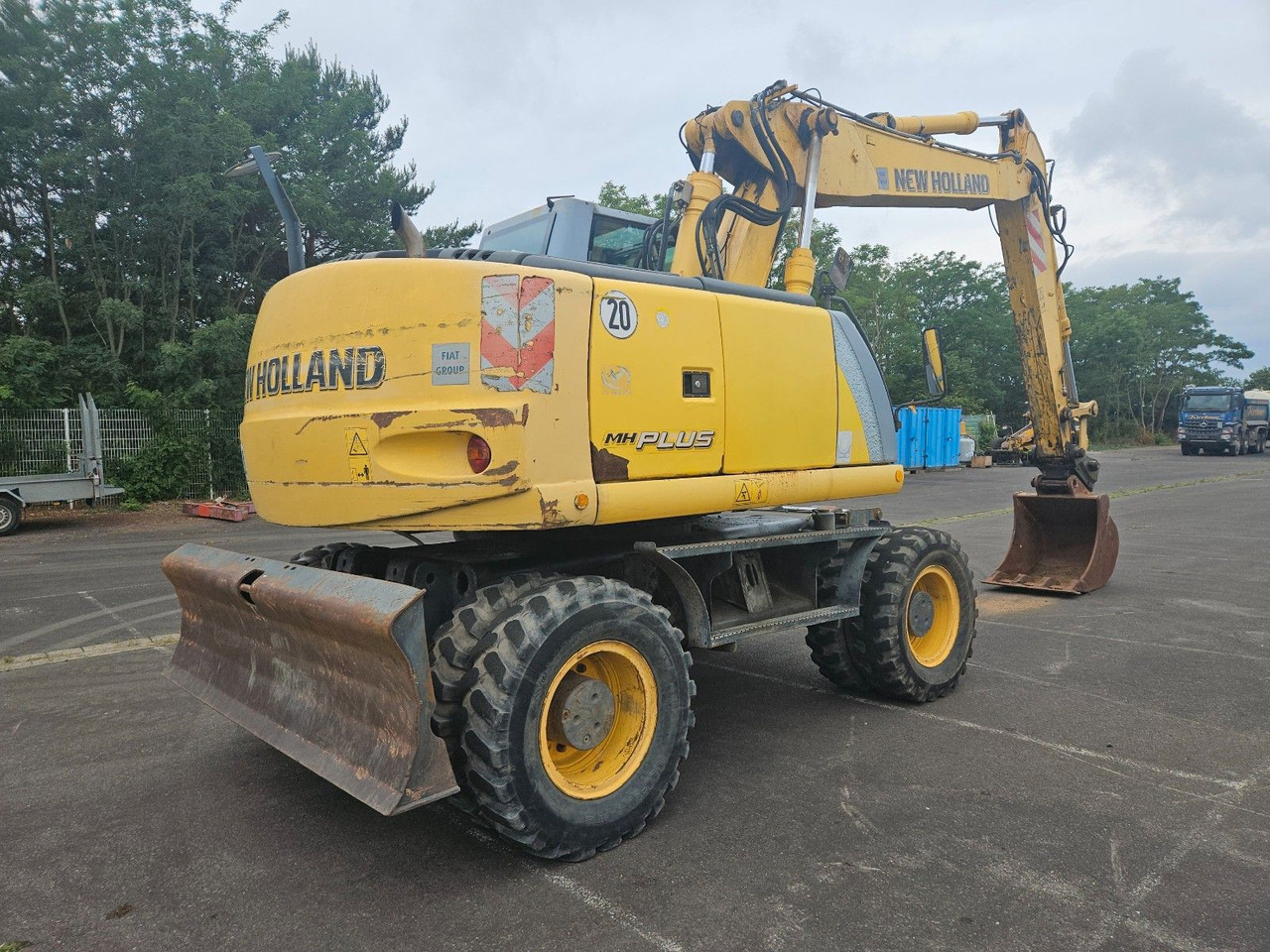 New Holland MH Plus 18t Mobilbagger - Wheel excavator: picture 3 New Holland MH Plus 18t Mobilbagger - Wheel excavator: picture 3