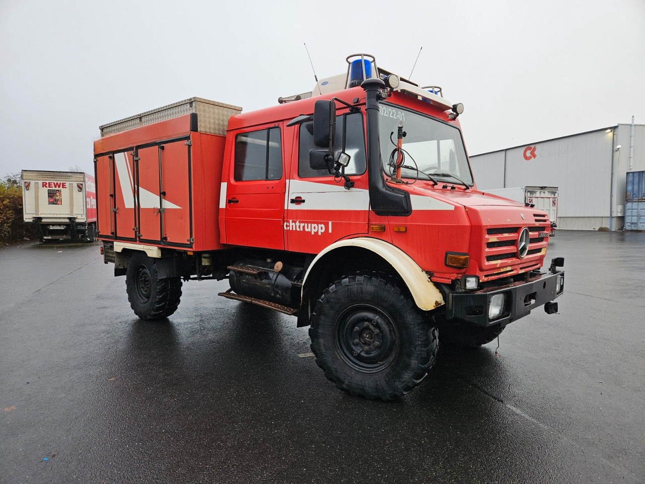 Unimog U4000 4x4 DOKA Feuerwehr - Tank truck: picture 2 Unimog U4000 4x4 DOKA Feuerwehr - Tank truck: picture 2