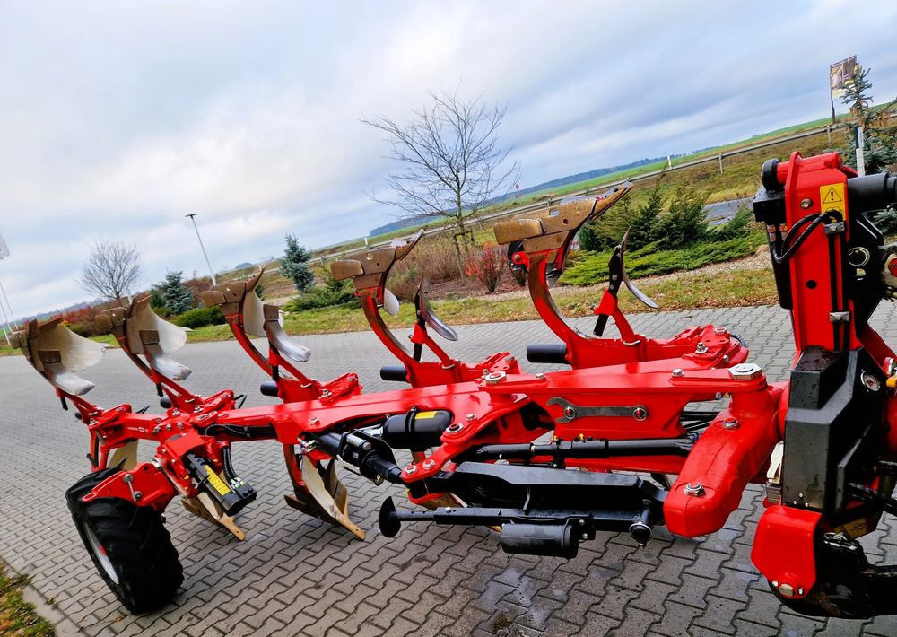 Gregoire Besson Gregoire Besson Rover 70 - Plow: picture 1 Gregoire Besson Gregoire Besson Rover 70 - Plow: picture 1