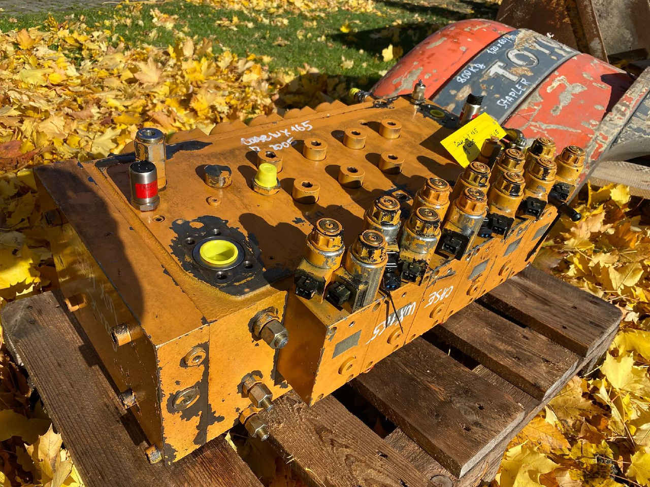 Case WX 165 - Hydraulic valve for Construction machinery: picture 3 Case WX 165 - Hydraulic valve for Construction machinery: picture 3