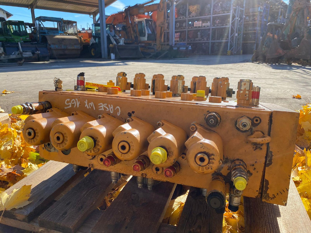 Case WX 165 - Hydraulic valve for Construction machinery: picture 5 Case WX 165 - Hydraulic valve for Construction machinery: picture 5
