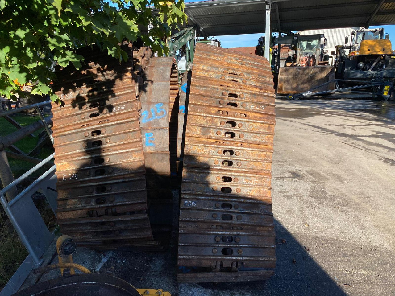 Fiat-Kobelco E215 - Track for Construction machinery: picture 2 Fiat-Kobelco E215 - Track for Construction machinery: picture 2