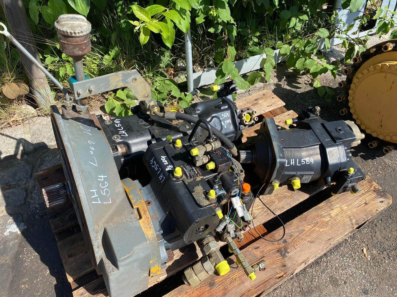 Liebherr A4VG125, PVG350 aus L564 - Hydraulic pump for Construction machinery: picture 1 Liebherr A4VG125, PVG350 aus L564 - Hydraulic pump for Construction machinery: picture 1
