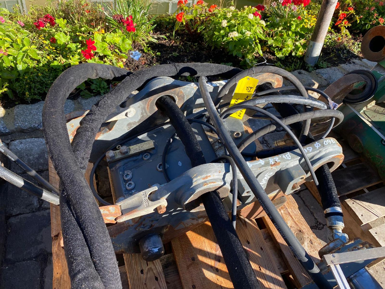 Liebherr SWA 33 - Quick coupler for Construction machinery: picture 2 Liebherr SWA 33 - Quick coupler for Construction machinery: picture 2