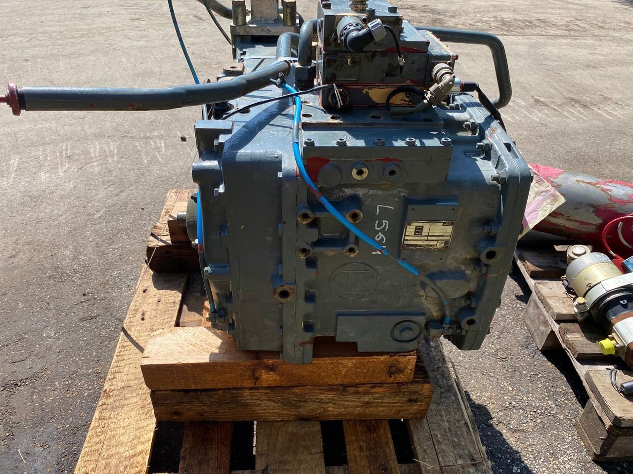 Liebherr ZF 3AVG 310 aus L 564 - Gearbox for Construction machinery: picture 3 Liebherr ZF 3AVG 310 aus L 564 - Gearbox for Construction machinery: picture 3