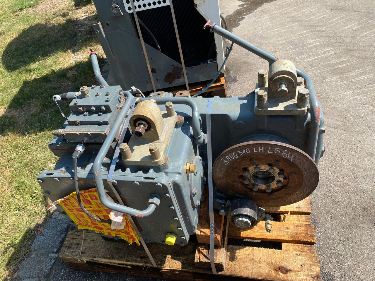 Liebherr ZF 3AVG 310 aus L 564 - Gearbox for Construction machinery: picture 5 Liebherr ZF 3AVG 310 aus L 564 - Gearbox for Construction machinery: picture 5