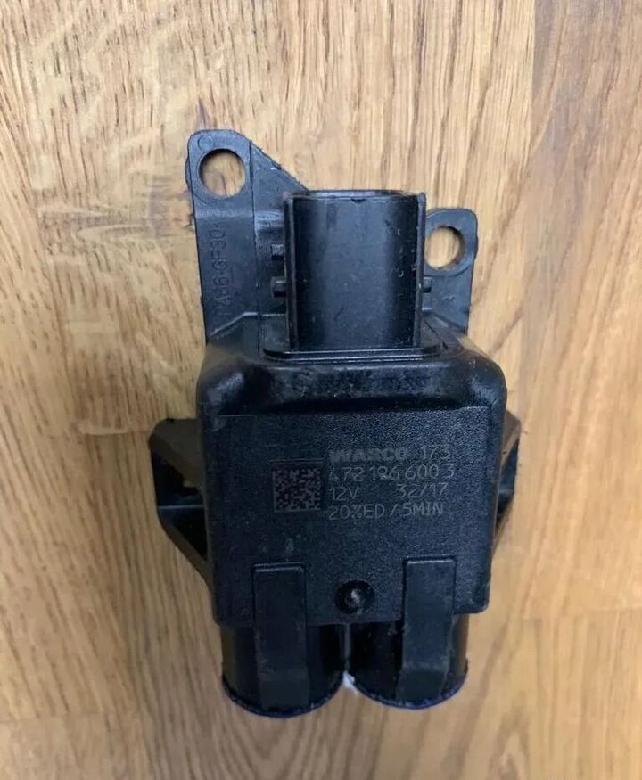 Zawór Zabezpieczający Cewka Modulatora ABS WABCO 4721266003 24 V 4721266003 - Brake valve for Truck: picture 1 Zawór Zabezpieczający Cewka Modulatora ABS WABCO 4721266003 24 V 4721266003 - Brake valve for Truck: picture 1