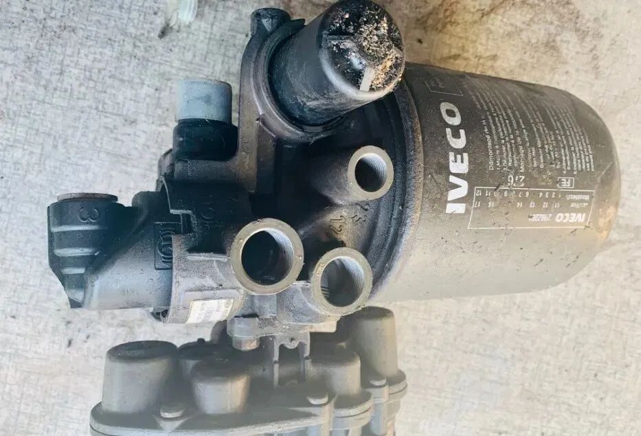 Zespół Przygotowania Powietrza IVECO Stralis LA8609 Knorr Bremse LA8609 - Brake valve for Truck: picture 2 Zespół Przygotowania Powietrza IVECO Stralis LA8609 Knorr Bremse LA8609 - Brake valve for Truck: picture 2