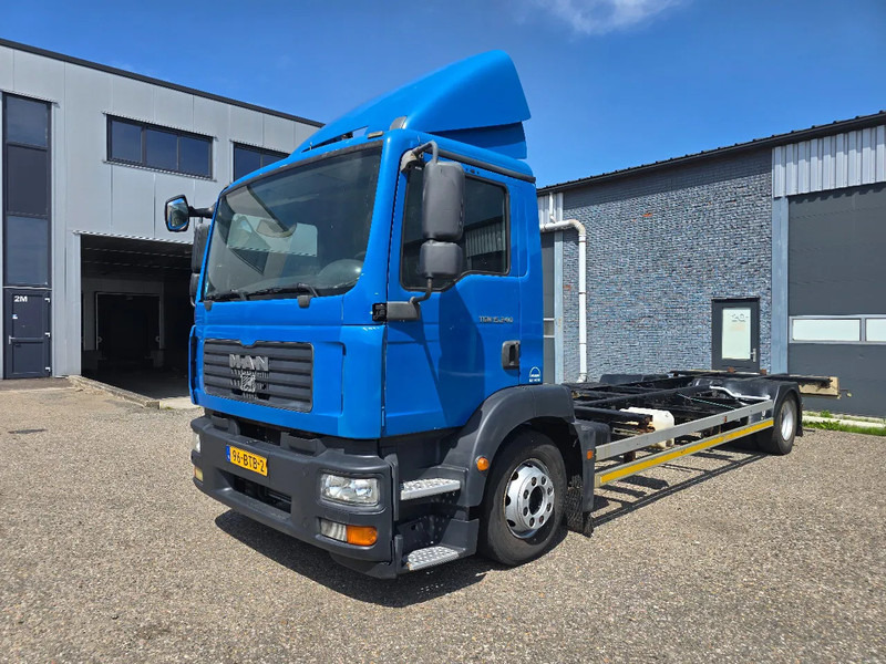 MAN TGM 15.240 TGM BDF - Container transporter/ Swap body truck: picture 1 MAN TGM 15.240 TGM BDF - Container transporter/ Swap body truck: picture 1