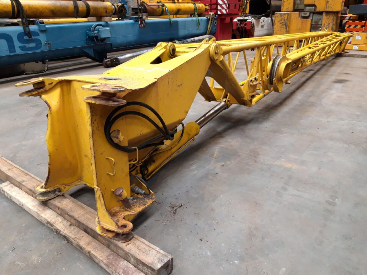 Grove GMK 2035 double jib - Boom for Mobile crane: picture 1 Grove GMK 2035 double jib - Boom for Mobile crane: picture 1