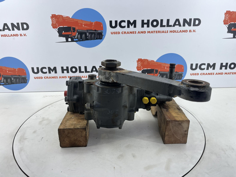 Grove GMK 3055 steering box - Steering column: picture 1 Grove GMK 3055 steering box - Steering column: picture 1